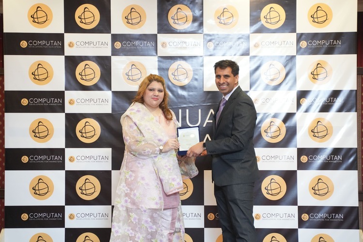 Sajeel's visit - Team photo 4